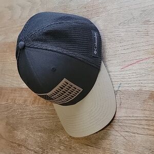 Columbia flexfit hat size large